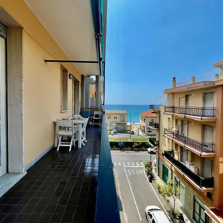100 Metri Dalle Spiagge Bilocale Con Vista Mare * Borgio Verezzi