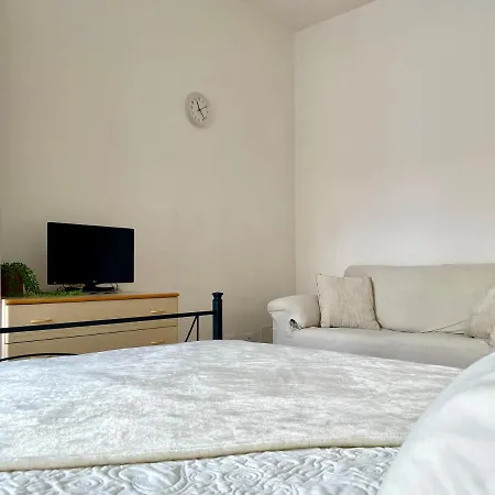 Lejlighed 100 Metri Dalle Spiagge Bilocale Con Vista Mare